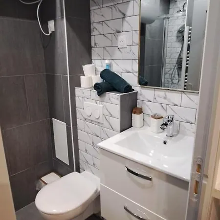 Lägenhet Le Petit Voyageur 5 Min De La Gare & Thermal Insolites